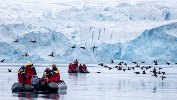 Springtime in the Svalbard wilderness