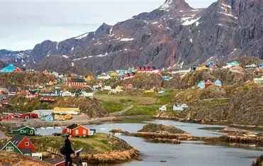 Sisimiut: First stop above the Arctic Circle