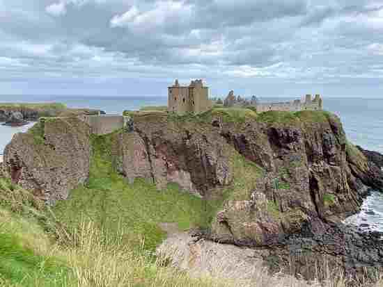 Shetland: Sheer cliffs, white sandy beaches, and 5000 year-old ruins