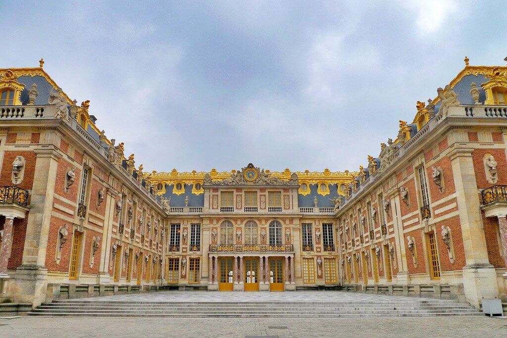 Versailles Palace & Gardens Guided Tour