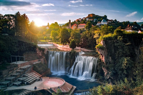  Travnik and Jajce