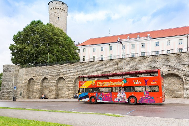 Tallinn Hop-On Hop-Off Bus Tour (24 Hours)