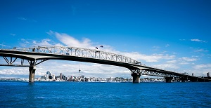 Auckland city tour (Explore Bus) + Skytower + Sealife Aquarium