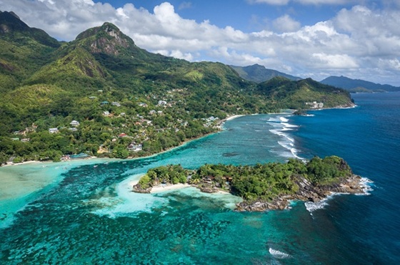 Praslin: Day trip to la digue island