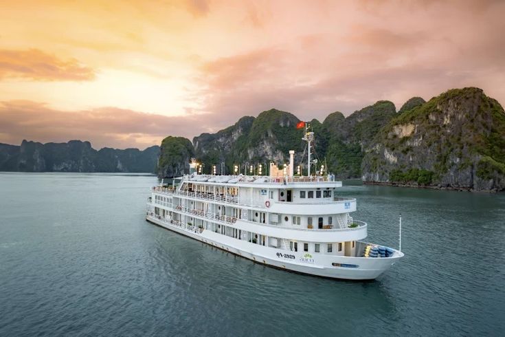 Hanoi to Halong Bay | Overnight Cruise