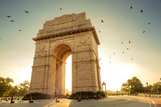 Delhi arrival – Old & New Delhi sightseeing 