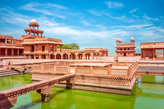 Agra to Jaipur – Enroute Fatehpur Sikri 