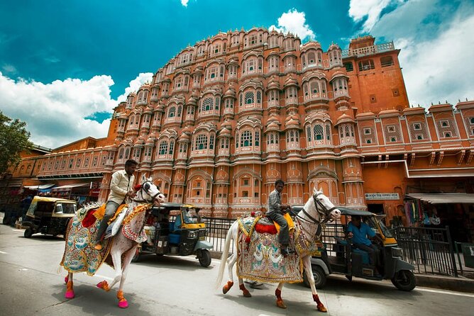 Amber Fort, City Palace, Jantar Mantar, Hawa Mahal, Bapu Bazaar shopping