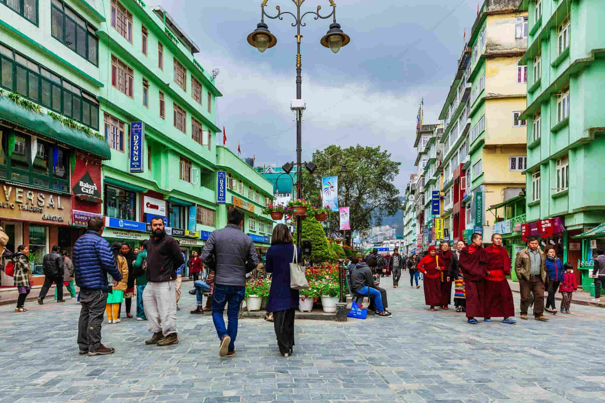 Arrival at NJP/Bagdogra, transfer to Gangtok, Leisure evening at MG Marg