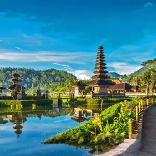 Arrival in Bali and Transfer to Ubud